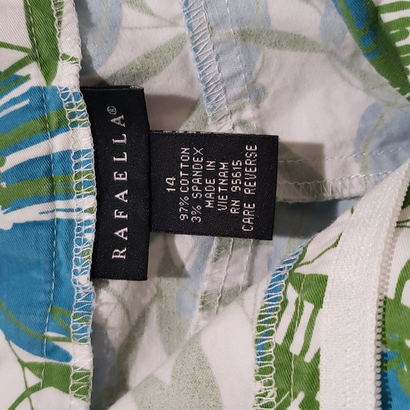 Rafaella Bermuda Shorts - Picture 3 of 5